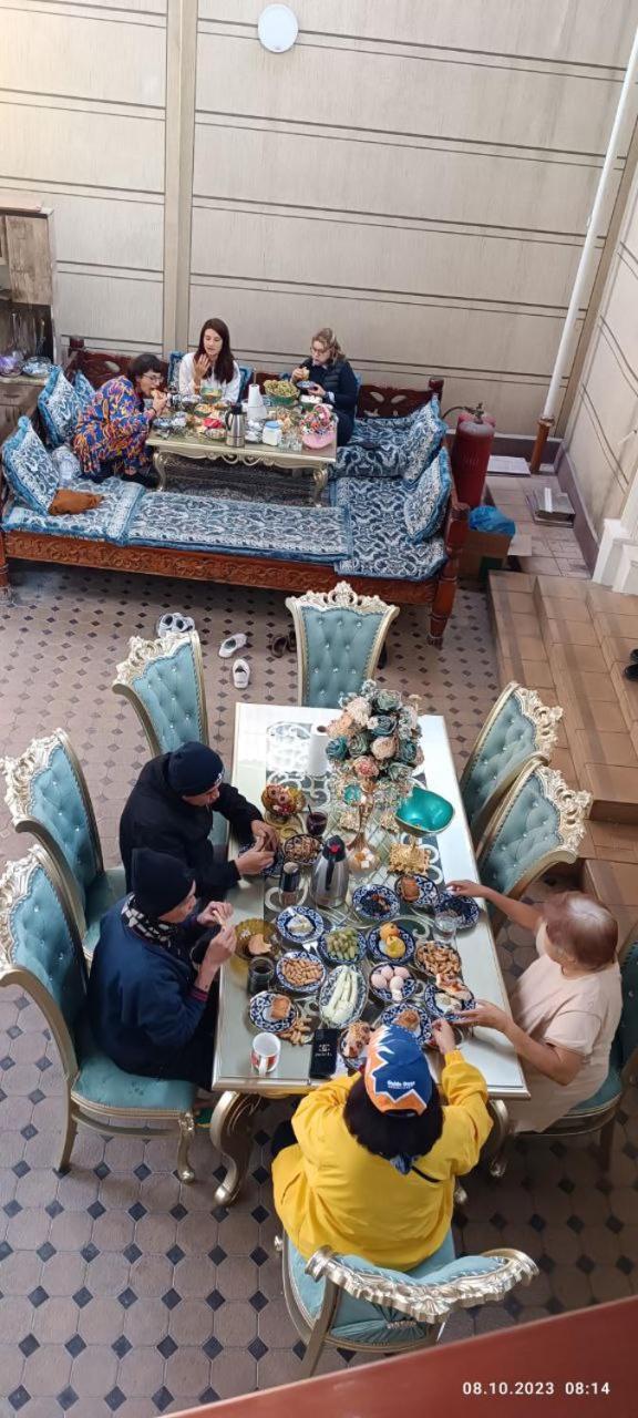 Uvaysiy Family Guest House Marghilon Eksteriør billede